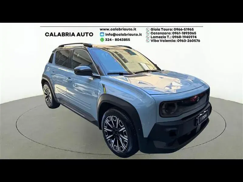Nuova Renault 4 E-Tech Iconic 110 kW (150 CV) 2025 Azzurro SUV