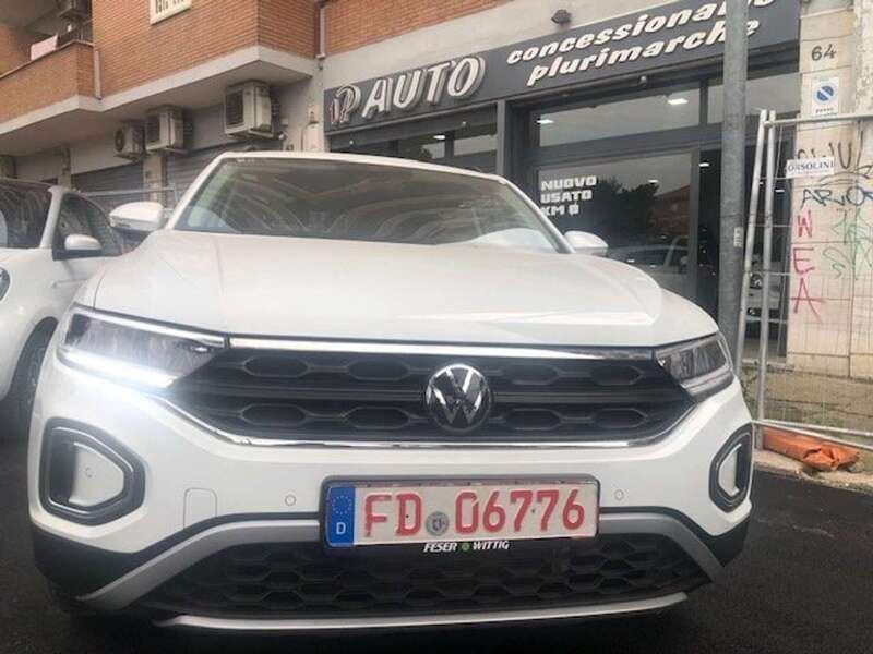 Usata VW T-Roc 110 CV (80 kW) 2024 Bianco SUV
