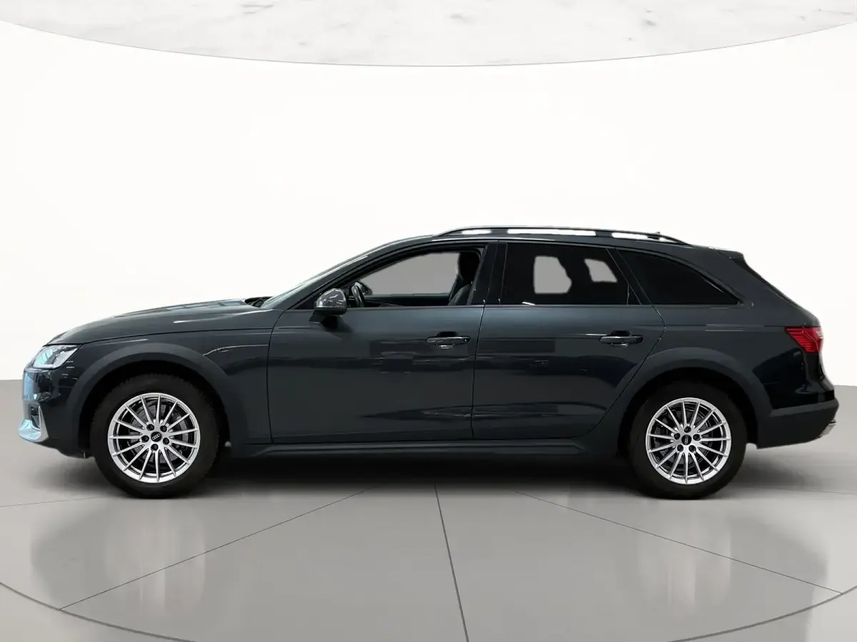 Usata Audi A4 Allroad 204 CV (150 kW) 2024 Grigio manhattan metallizzato Station wagon