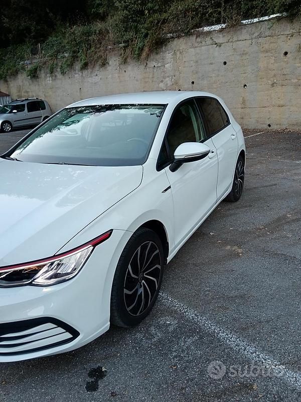 Usata VW Golf VIII 115 CV (84 kW) 2022 Bianco Berlina