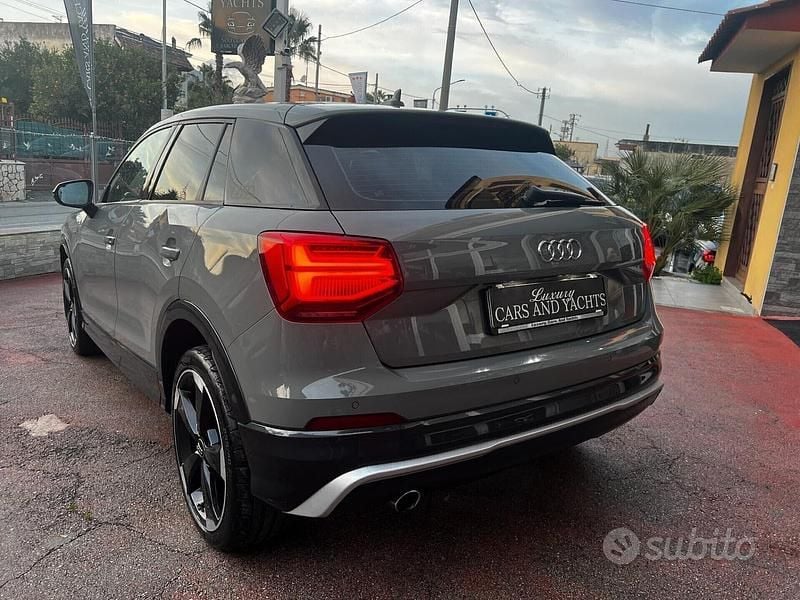 Usata Audi Q2 S-Line 116 CV (85 kW) 2018 Grigio SUV