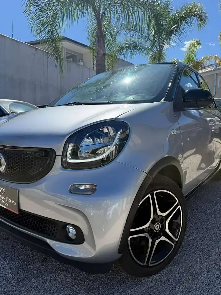 Usata Smart ForFour Passion 90 CV (66 kW) 2017 Other Utilitaria