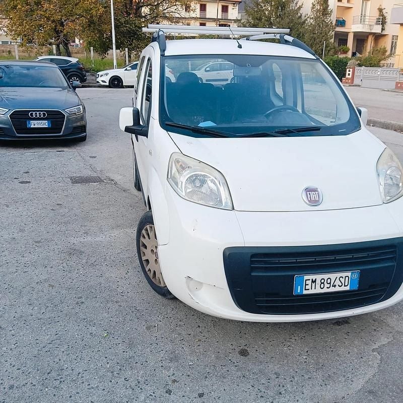 Usata Fiat Qubo Dynamic 75 CV (55 kW) 2012 Bianco Monovolume