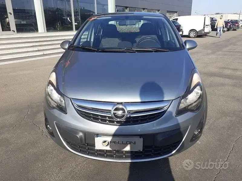Usata Opel Corsa 85 CV (62 kW) 2015 Grigio Utilitaria