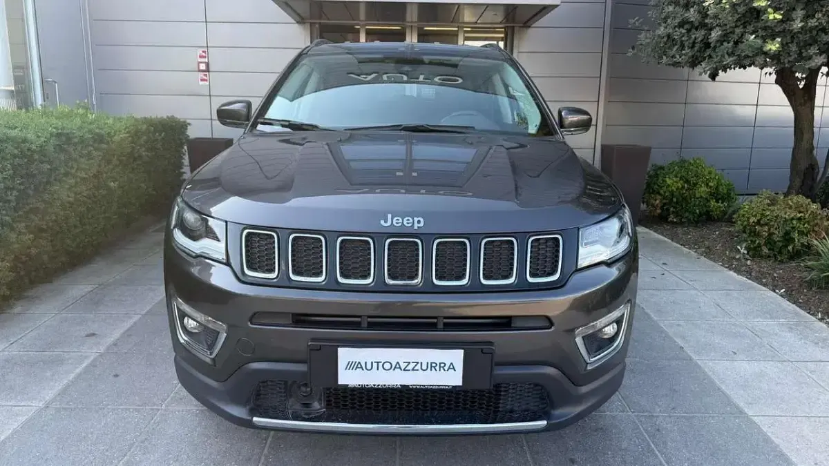Usata Jeep Compass Limited 140 CV (102 kW) 2020 Grigio SUV