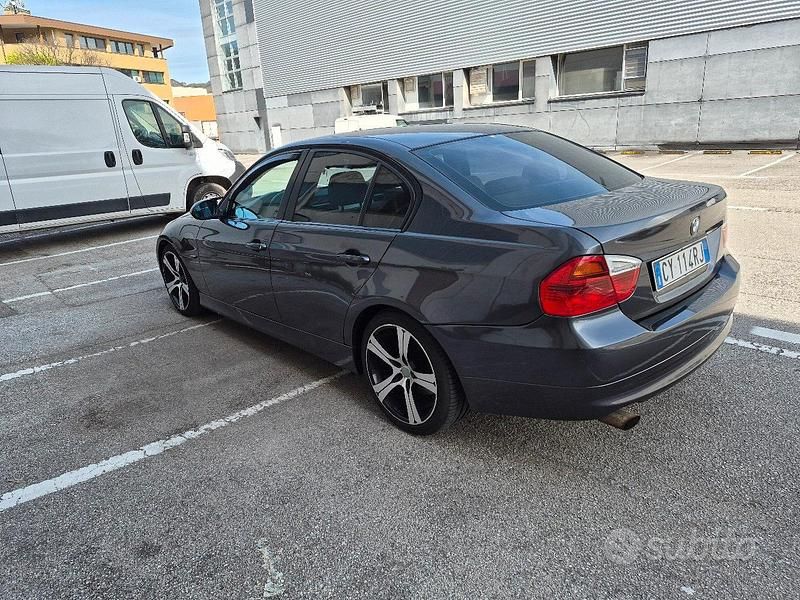 Usata BMW 320 163 CV (119 kW) 2005 Grigio Berlina