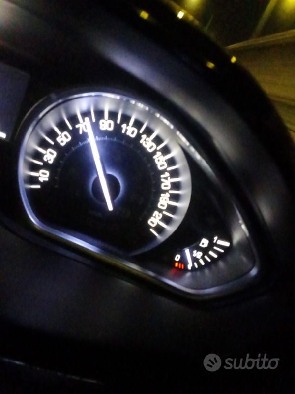 Usata Peugeot 208 82 CV (60 kW) 2017 Grigio Utilitaria