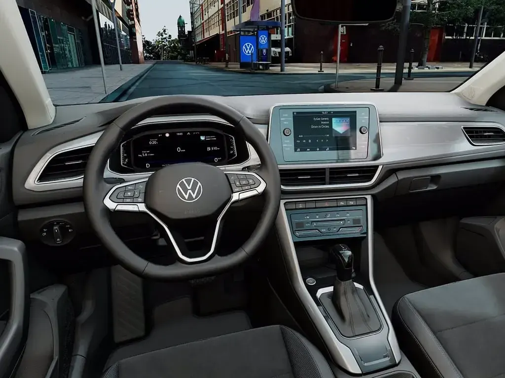 Nuova VW T-Roc Style 150 CV (110 kW) 2025 Ravenna blue metallizzato nero SUV