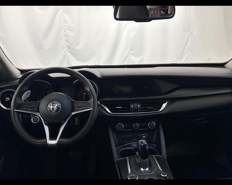 Usata Alfa Romeo Stelvio Executive 210 CV (154 kW) 2018 Nero SUV