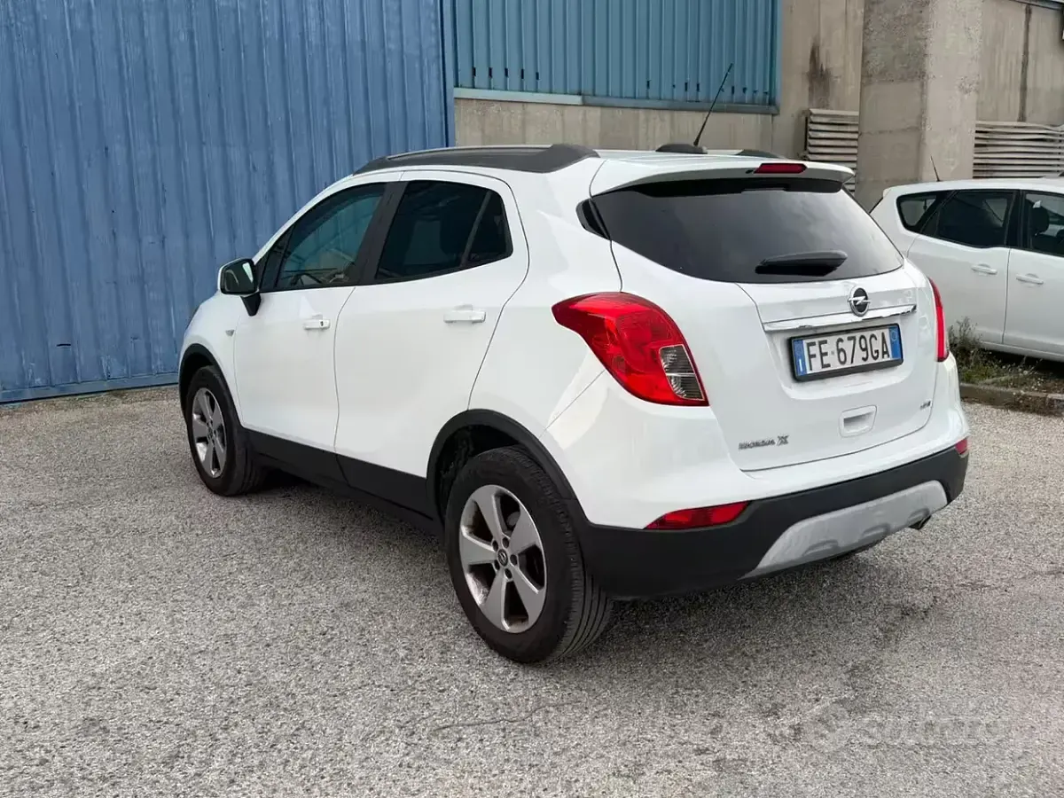 Usata Opel Mokka 136 CV (100 kW) 2016 Bianco SUV