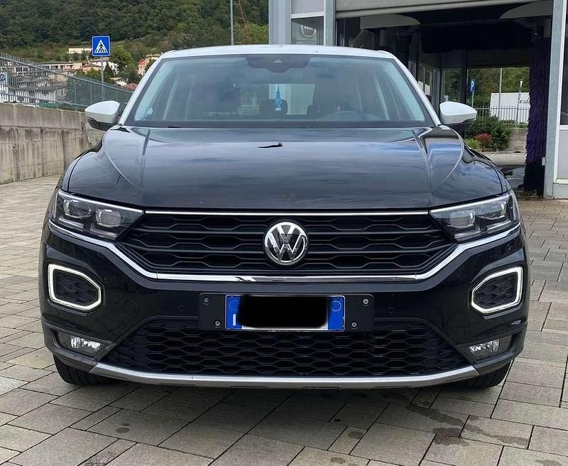 Usata VW T-Roc 150 CV (110 kW) 2019 Nero SUV