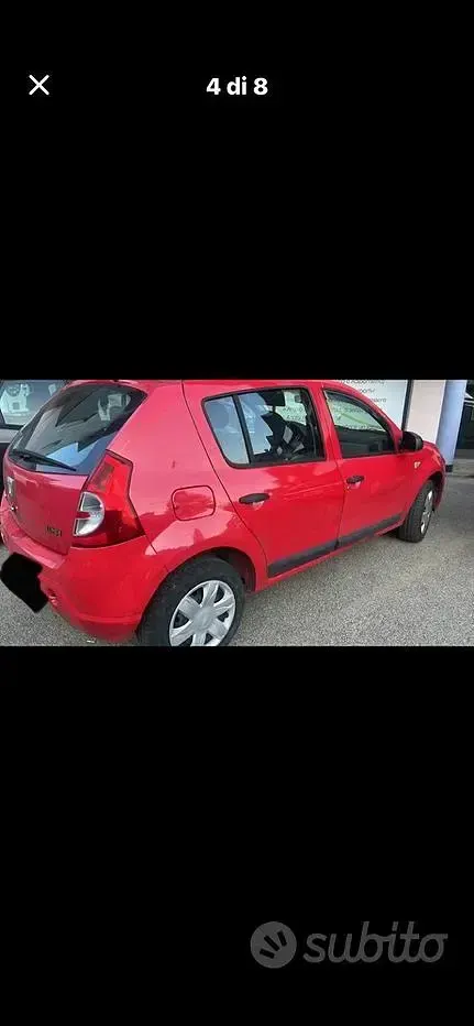Usata Dacia Sandero 75 CV (55 kW) 2009 Rosso Utilitaria