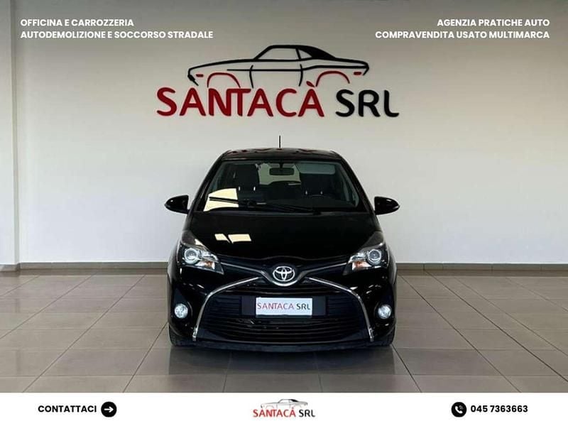 Usata Toyota Yaris Lounge 69 CV (50 kW) 2017 Nero Berlina
