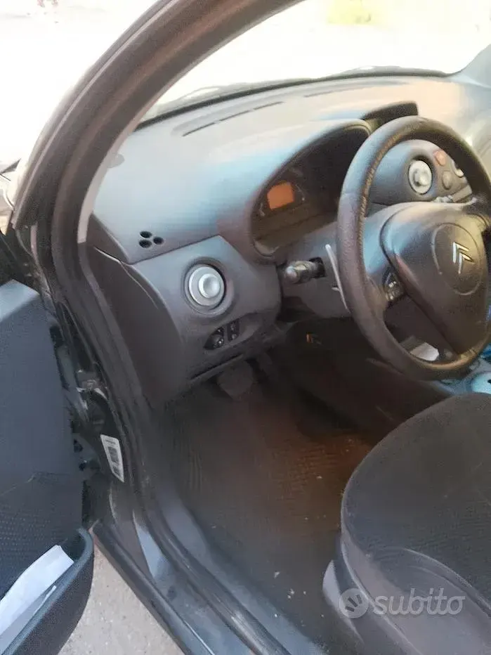 Usata Renault Clio II 82 CV (60 kW) 2004 Berlina