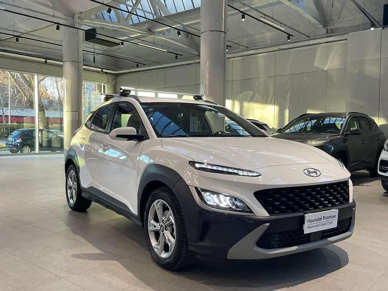 Atlas white Usata 2023 Hyundai Kona SUV | 15.300 € (Super prezzo) - Immagine 1/4