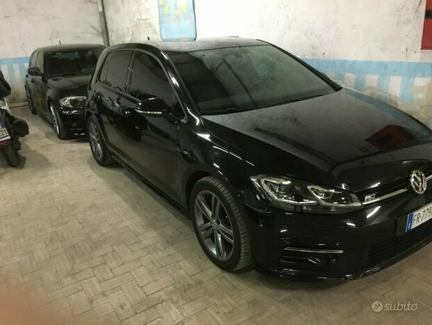 Venduto VW Golf 7.5 r Line 1.6 tdi ds. - auto usate in vendita