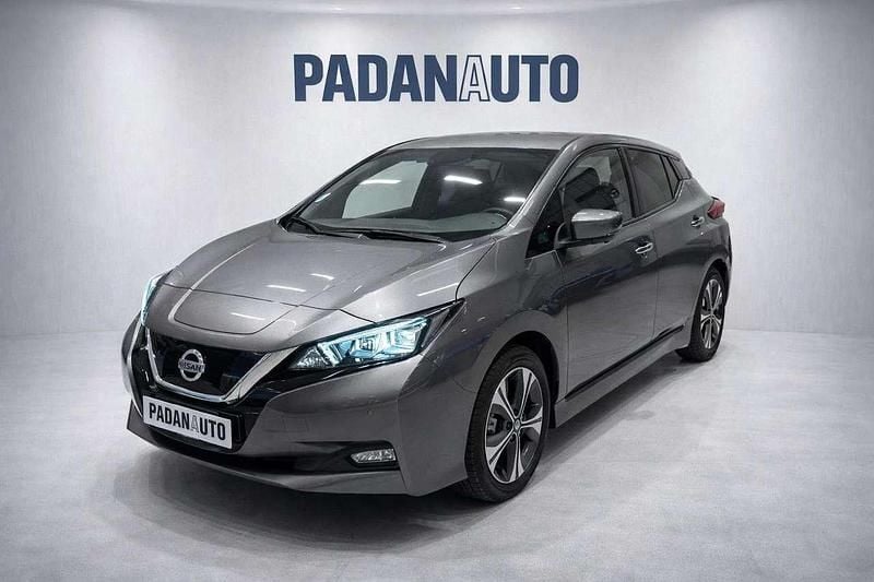 Usata Nissan Leaf Acenta 89 kW (122 CV) 2022 Grigio Utilitaria