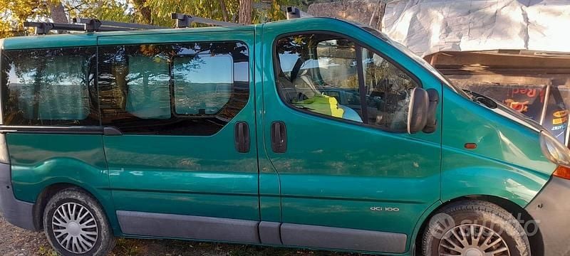 Usata Renault Trafic 2003 Verde Monovolume