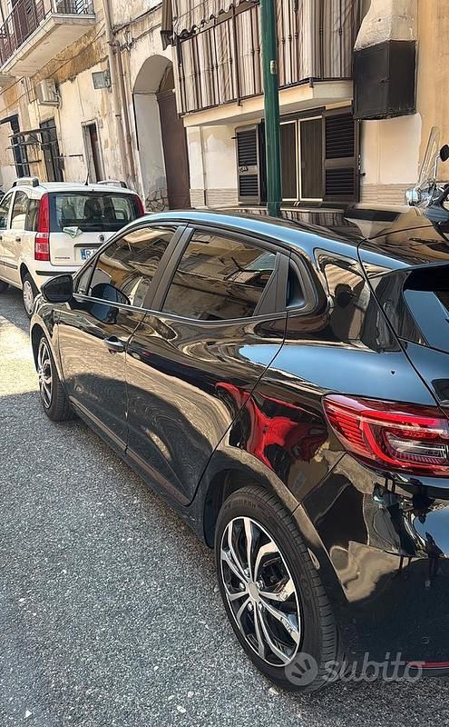 Usata Renault Clio 100 CV (73 kW) 2022 Nero Coupé