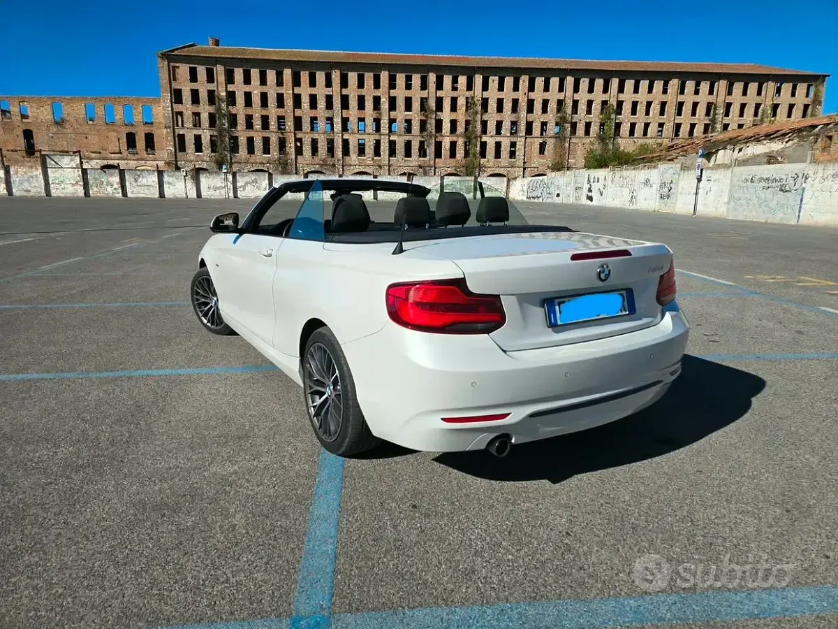 Usata BMW 218 Sport Line 2018 Bianco Cabrio