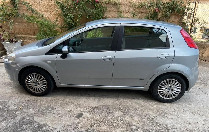Usata Fiat Grande Punto 75 CV (55 kW) 2006 Utilitaria