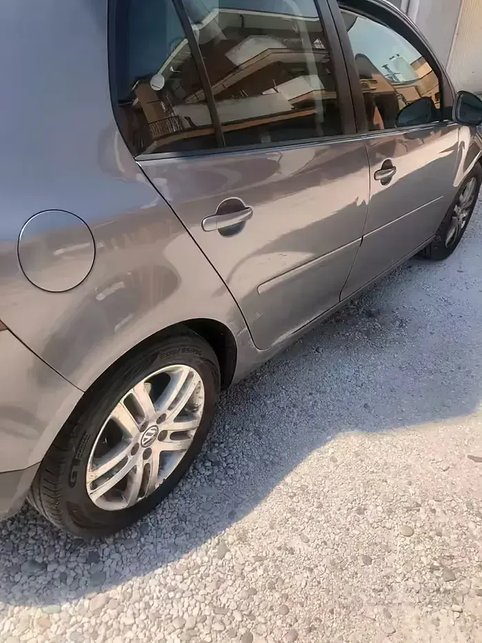 Usata VW Golf V 102 CV (75 kW) 2007 Grigio Berlina