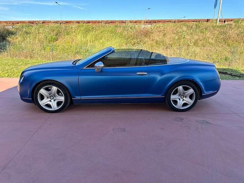 Usata Bentley Continental GT Convertible 559 CV (411 kW) 2008 Blu/azzurro Cabrio