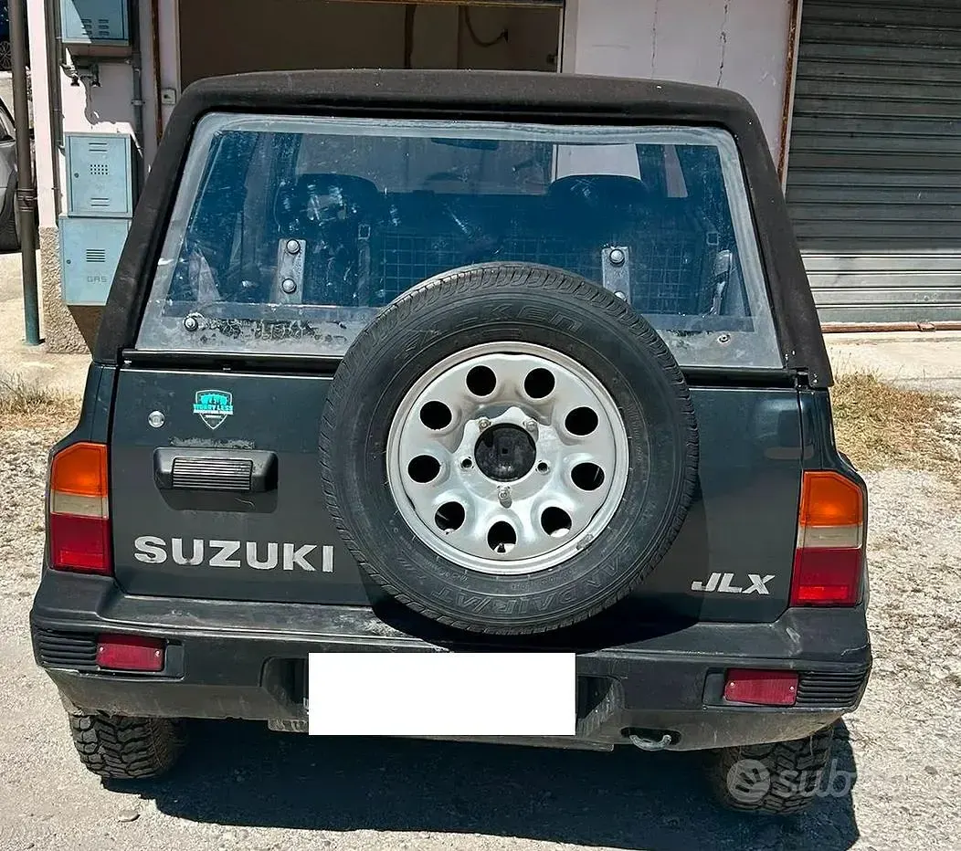 Usata Suzuki Vitara 75 CV (55 kW) 1990 Grigio Station wagon