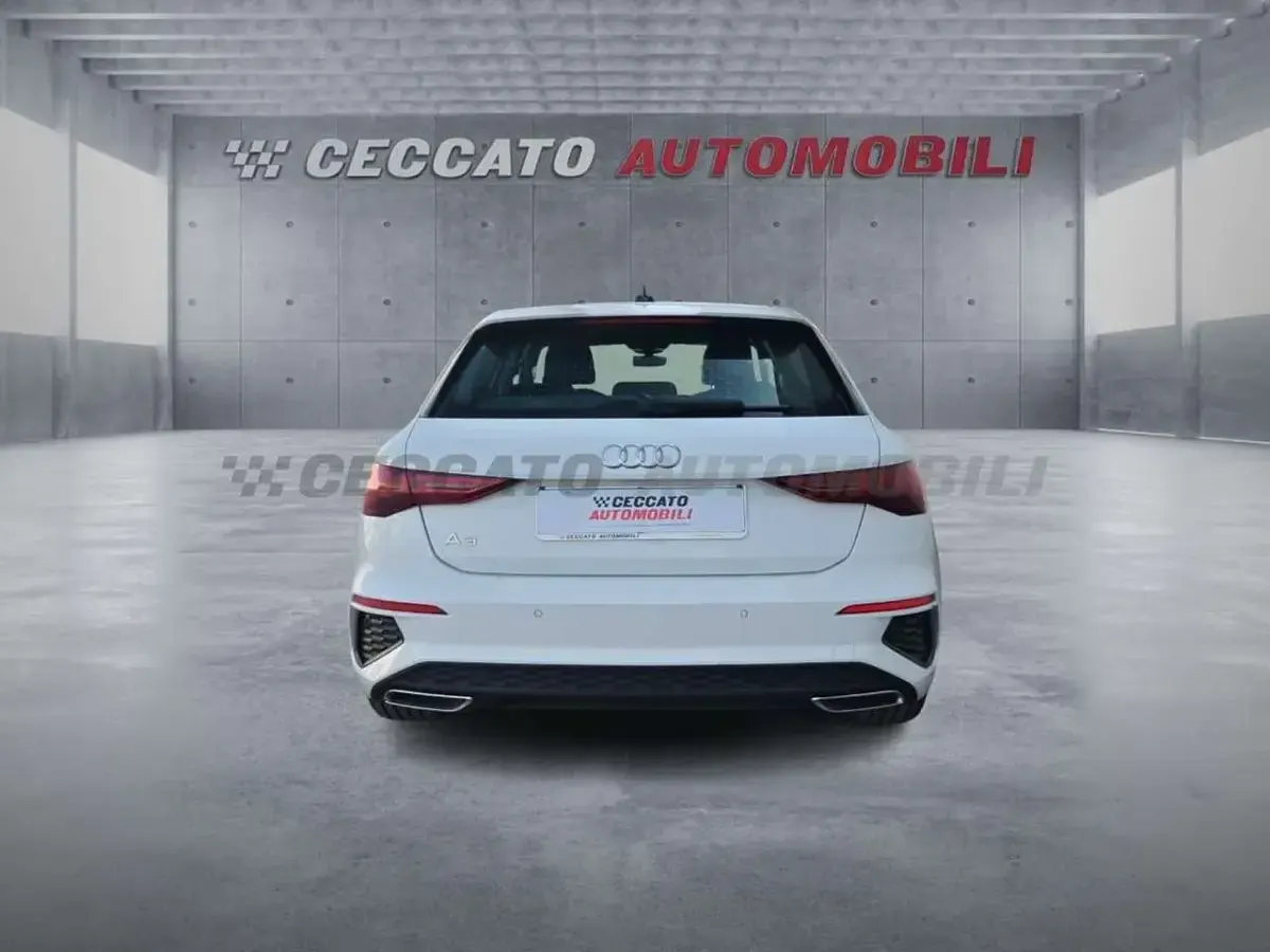 Usata Audi A3 S-Line 116 CV (85 kW) 2024 Bianco Berlina