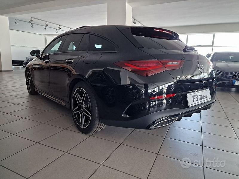 Usata Mercedes CLA200 2024 Nero Station wagon