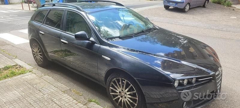Nero Usata 2006 Alfa Romeo 159 Station wagon | 300 € - Immagine 1/4