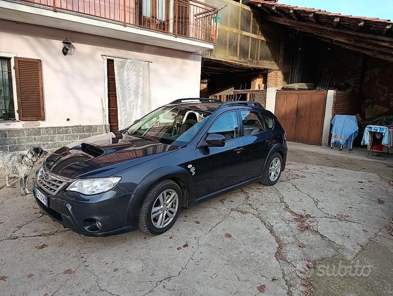 Usata Subaru Impreza 2010 Grigio Berlina