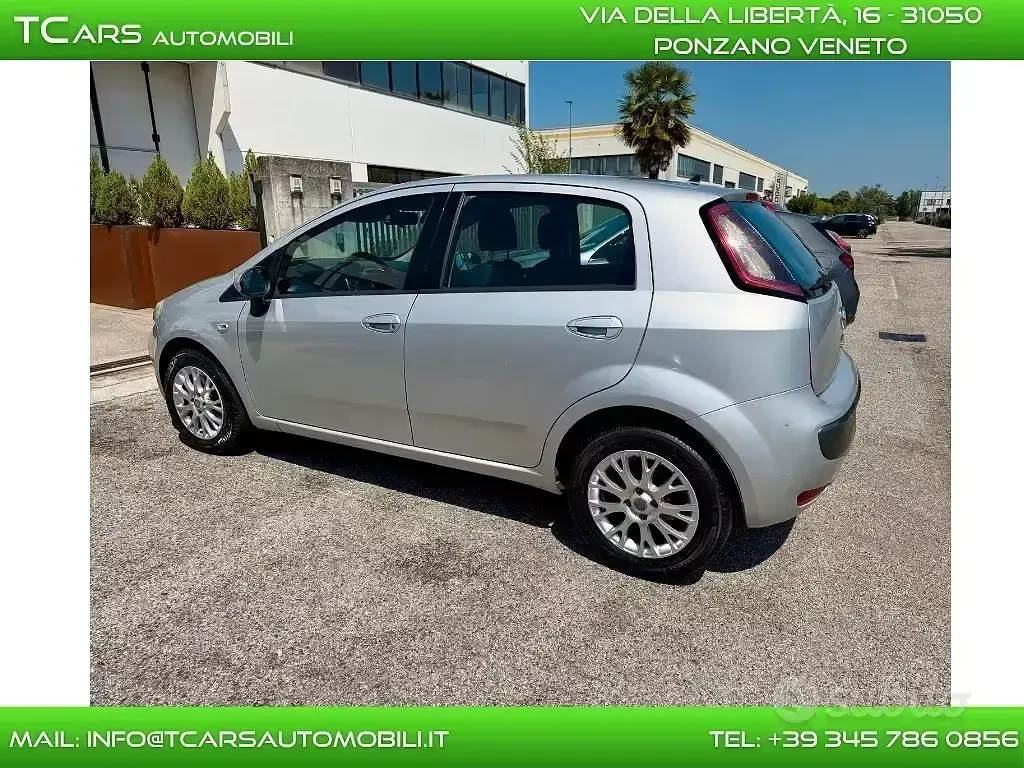 Usata Fiat Punto Evo 95 CV (69 kW) 2011 Argento Utilitaria