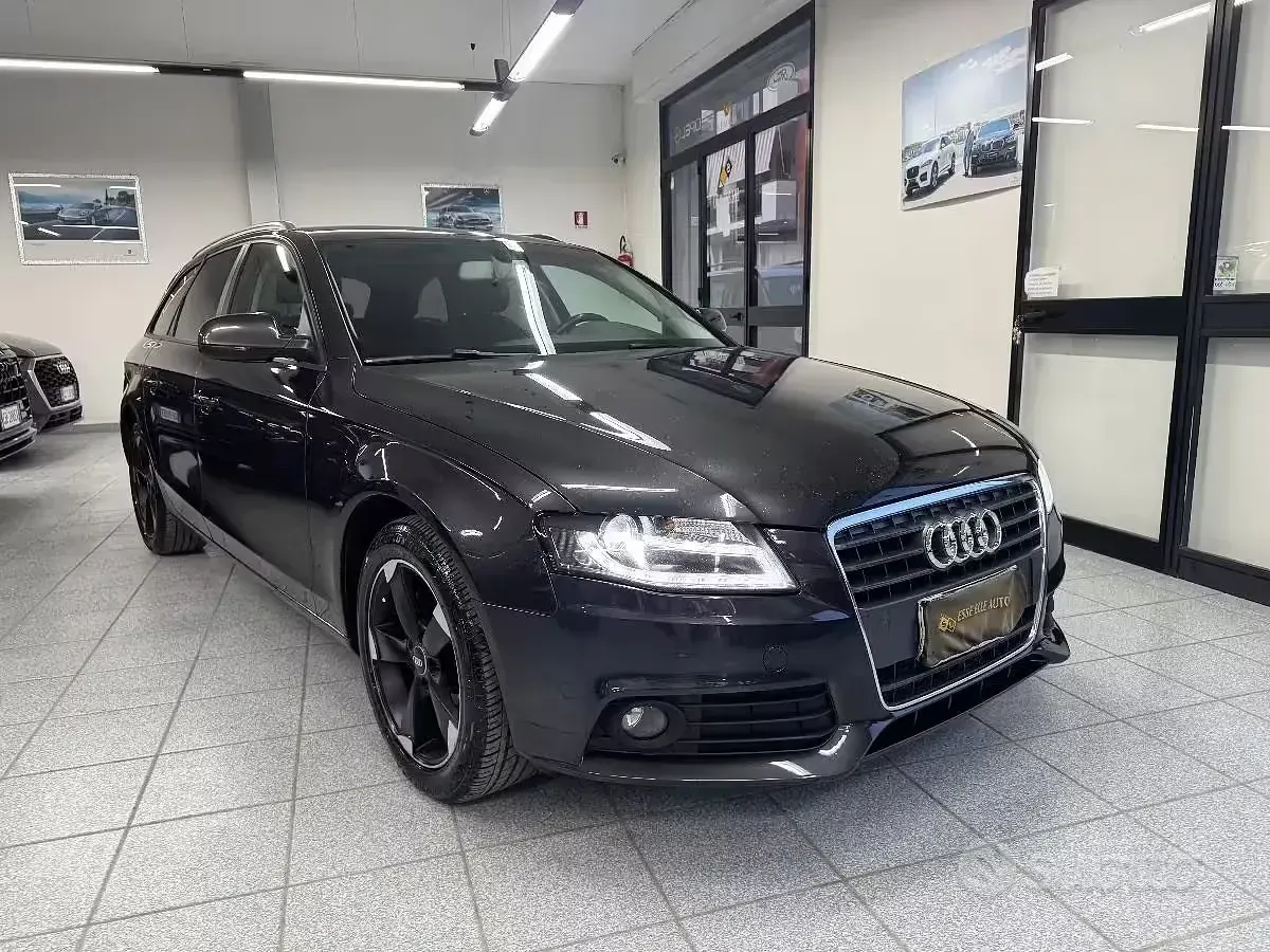 Usata Audi A4 144 CV (105 kW) 2009 Gray Station wagon