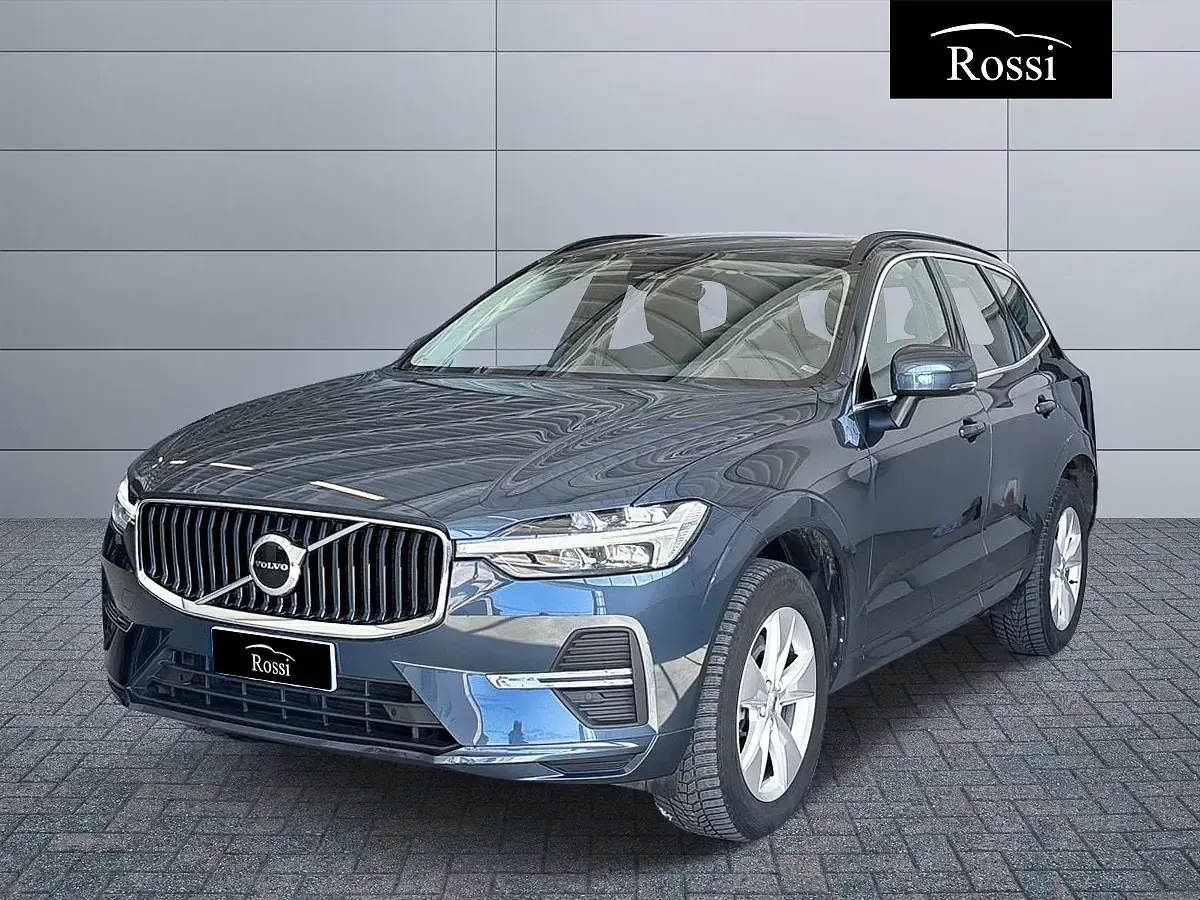 Second-hand Volvo XC60 Core 197 CP (144 kW) 2022 SUV