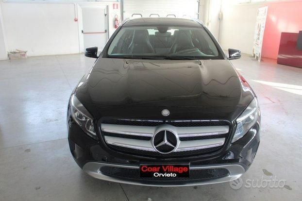 Usata Mercedes GLA200 Premium 136 CV (100 kW) 2015 Nero SUV