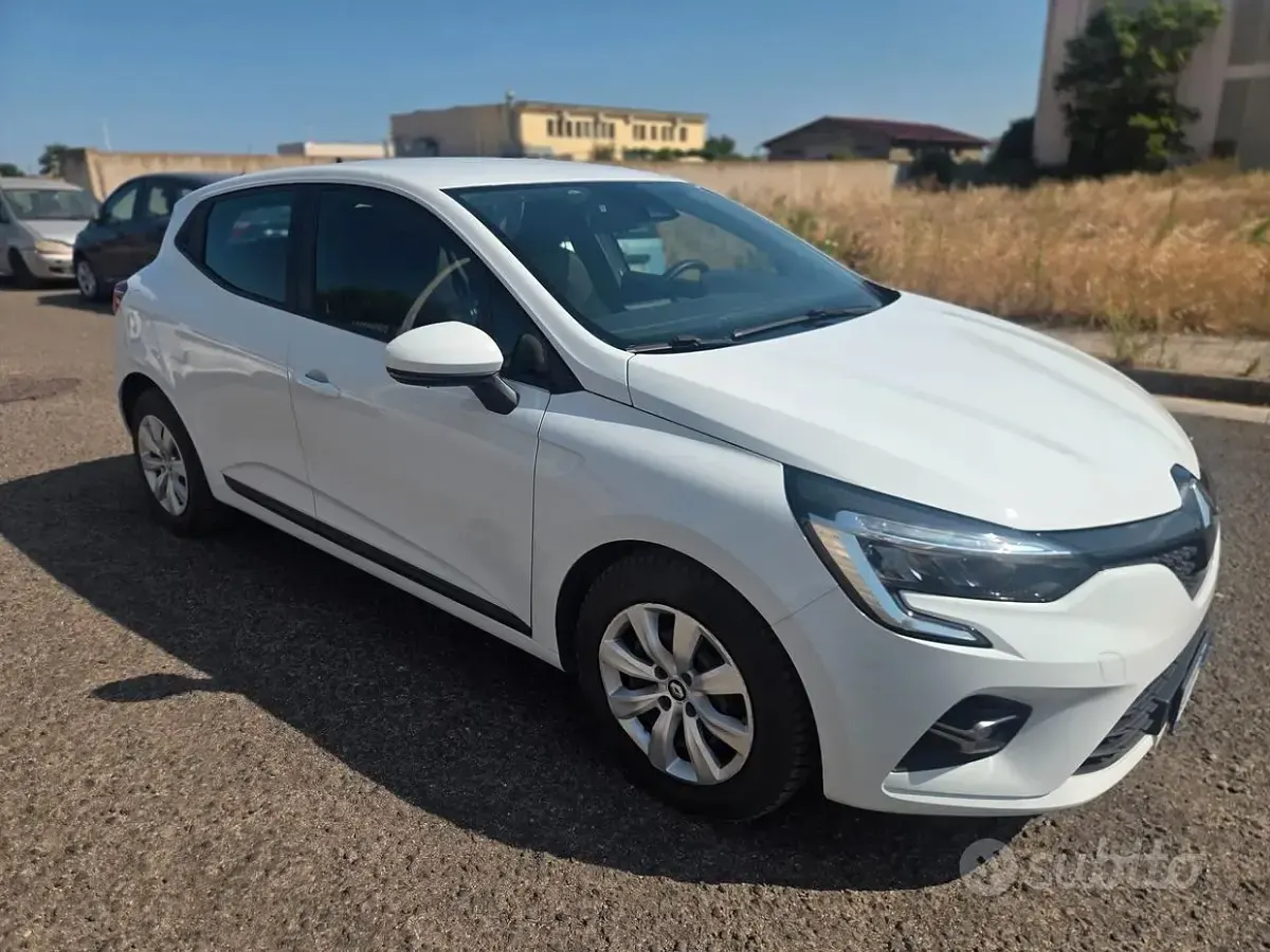 Usata Renault Clio V Intens 86 CV (63 kW) 2021 Bianco Berlina
