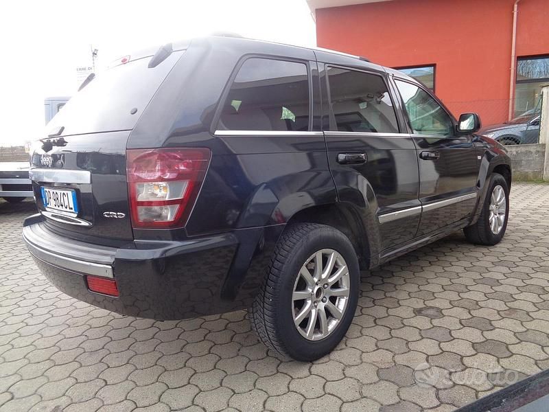 Usata Jeep Grand Cherokee Overland 218 CV (160 kW) 2008 Nero SUV