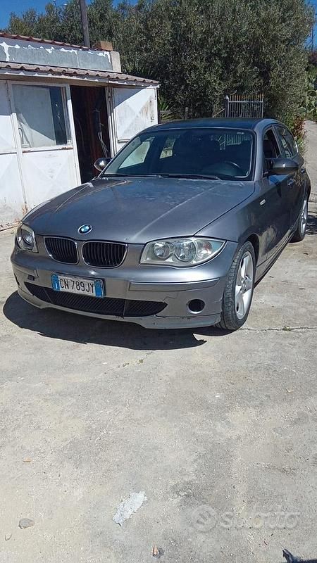 Usata BMW 118 122 CV (89 kW) 2005 Utilitaria