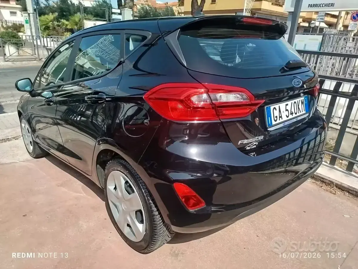 Usata Ford Fiesta 75 CV (55 kW) 2020 Nero Utilitaria