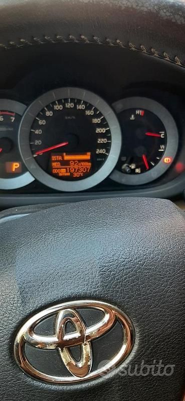Usata Toyota RAV4 177 CV (130 kW) 2009 Grigio SUV