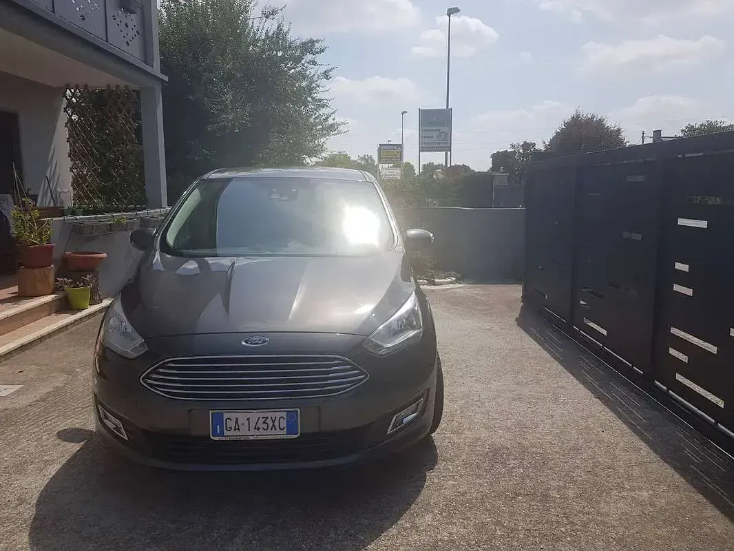 Usata Ford C-MAX Titanium S 120 CV (88 kW) 2018 Grigio Monovolume