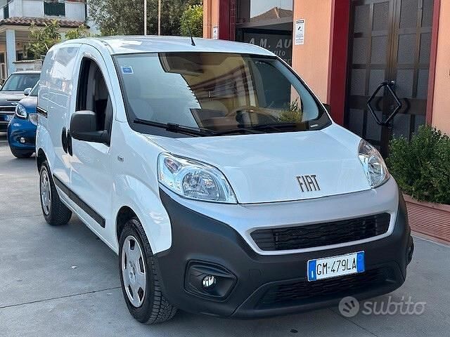 Bianco Usata 2022 Fiat Fiorino Furgone | 11.400 € (Buon prezzo) - Immagine 1/4