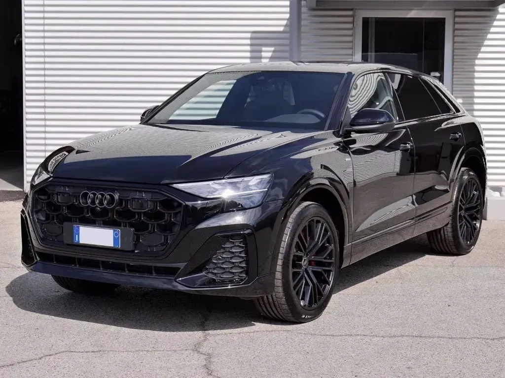 Usata Audi Q8 S-Line 286 CV (210 kW) 2026 SUV