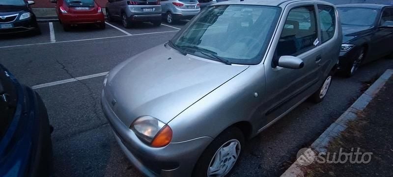 Usata Fiat Seicento 54 CV (39 kW) 1999 Grigio Utilitaria