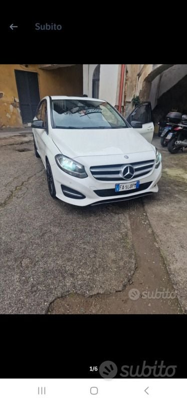 Usata Mercedes B180 109 CV (80 kW) 2015 Bianco Monovolume