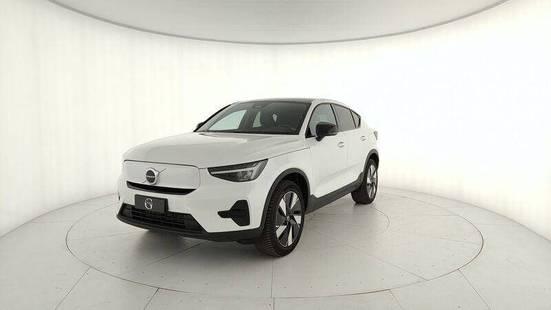 Bianco Nuova 2025 Volvo EC40 Core SUV | 51.900 € (Ottimo prezzo) - Immagine 1/4