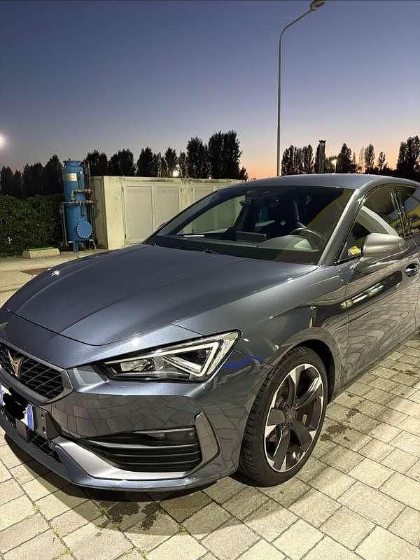 Usata Cupra Leon 150 CV (110 kW) 2023 Berlina
