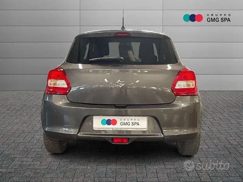 Usata Suzuki Swift Cool 90 CV (66 kW) 2020 Grigio Utilitaria