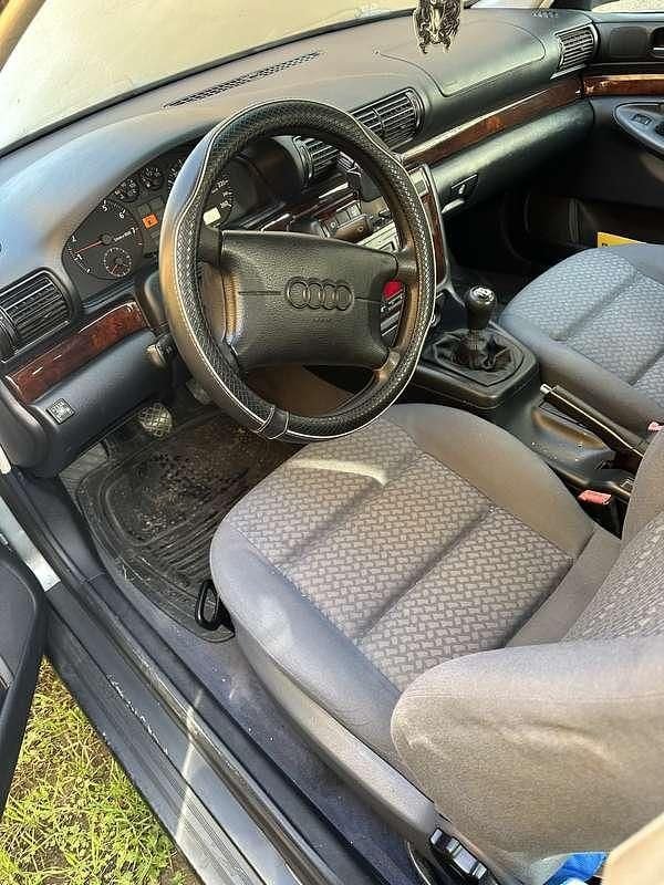 Usata Audi A4 125 CV (91 kW) 1997 Berlina